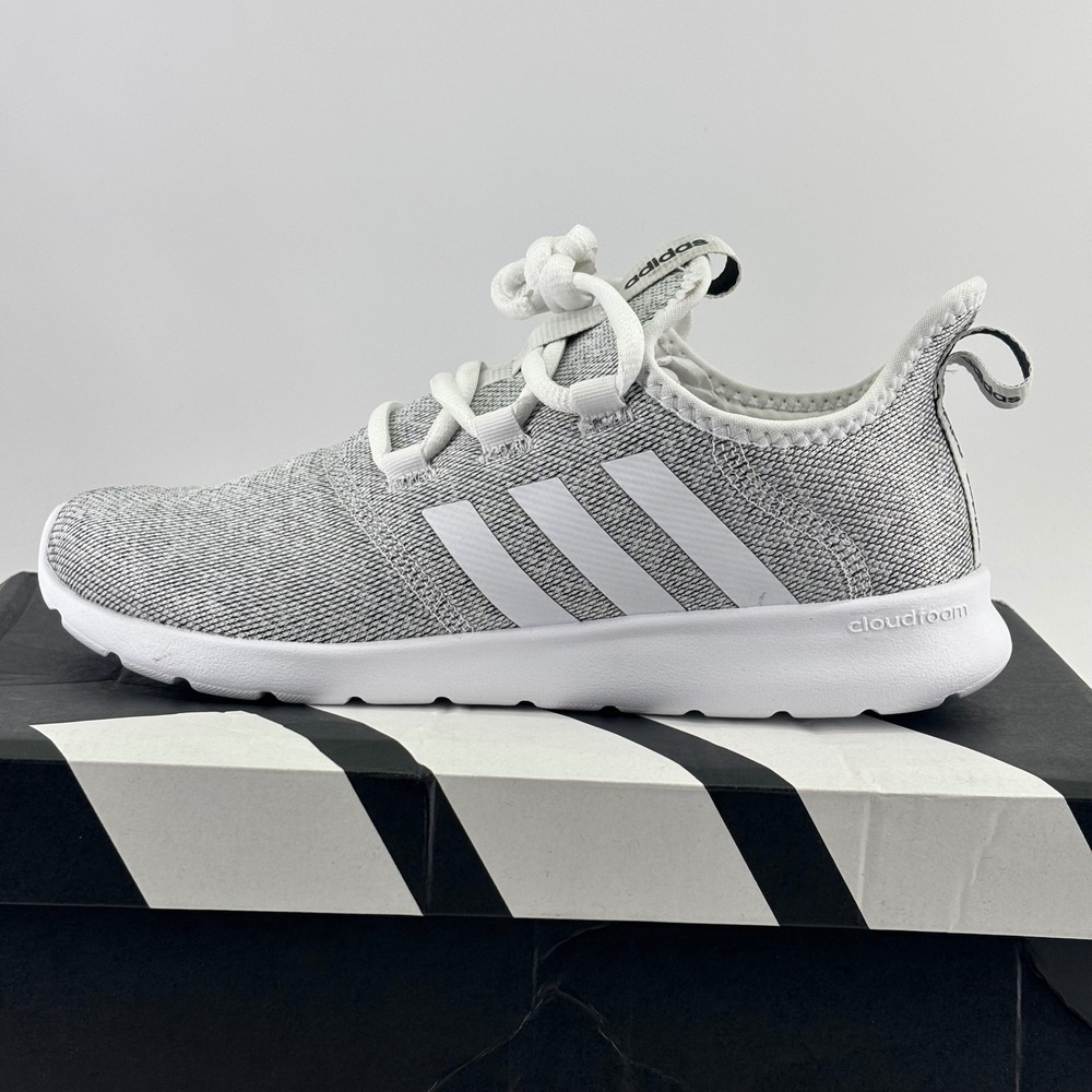 Adidas Cloudfoam Pure 2.0 Women 8 Grey White H04756 Knit Sneakers New With Flaw